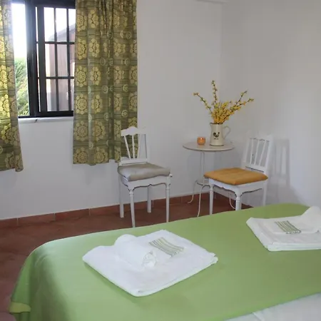 Quinta Da Falcoeira Affittacamere Luz